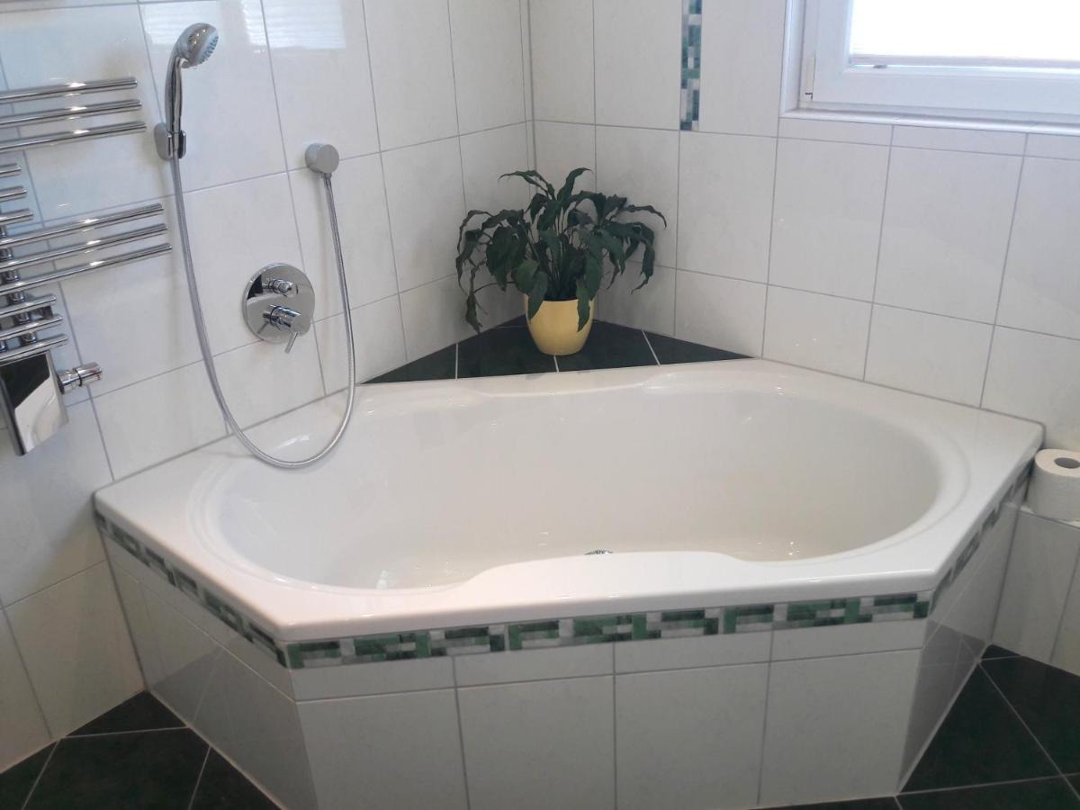 Ferienwohnung Ingrid Markt Erlbach Екстер'єр фото